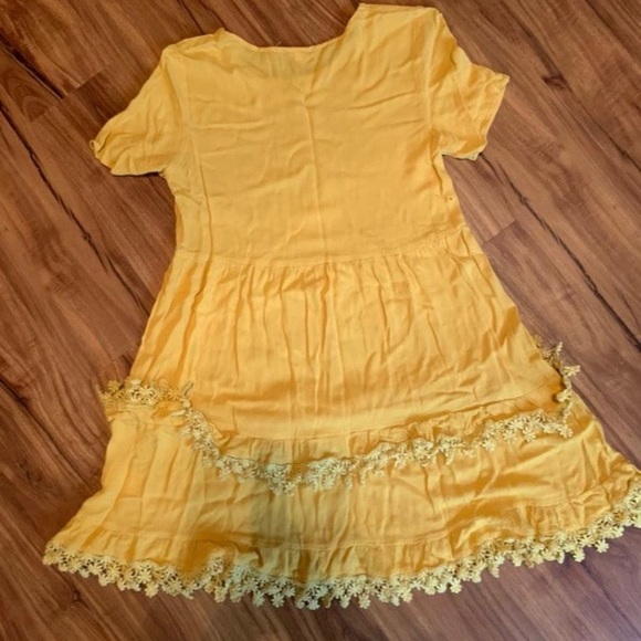 Dress - Picture 2 of 3